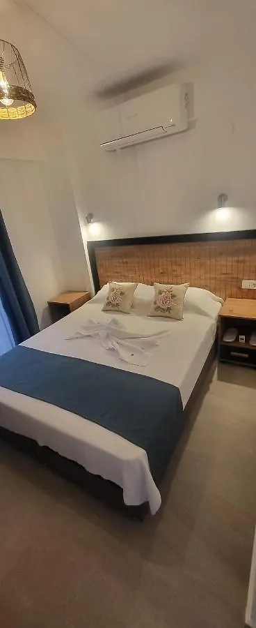 Picasso Suites Çeşme Gazde/Camere de închiriat
