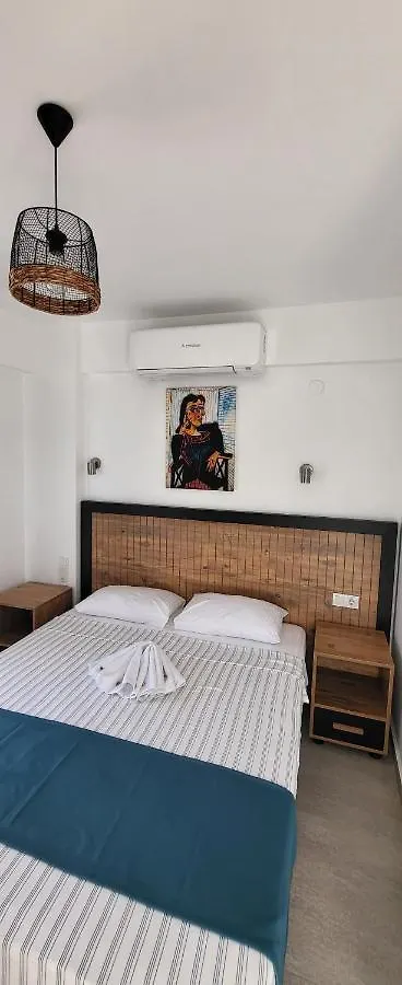 Picasso Suites Çeşme Gazde/Camere de închiriat