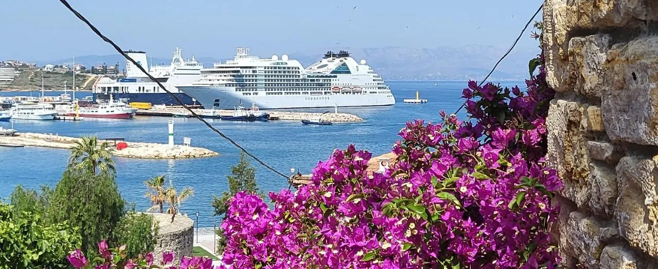 Gazde/Camere de închiriat Picasso Suites Çeşme