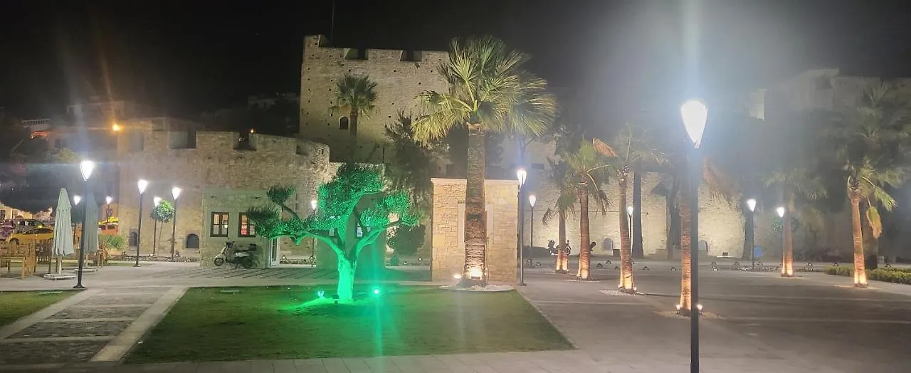 Picasso Suites Çeşme 0*,